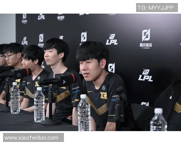 赛后复盘：RNG与V5对决中的速度之争与战术分析