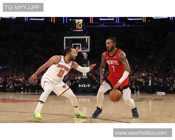 尼克斯与火箭即将对决赛前分析与球员状态全景解读