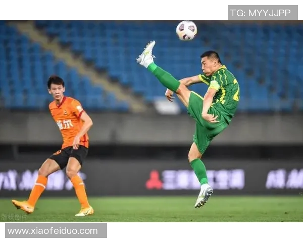 布雷斯特与红星激战正酣比分揭晓引发球迷热议