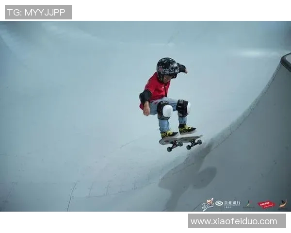 重庆极限运动队在世界滑板锦标赛中以50分领先其他队伍展现强大实力